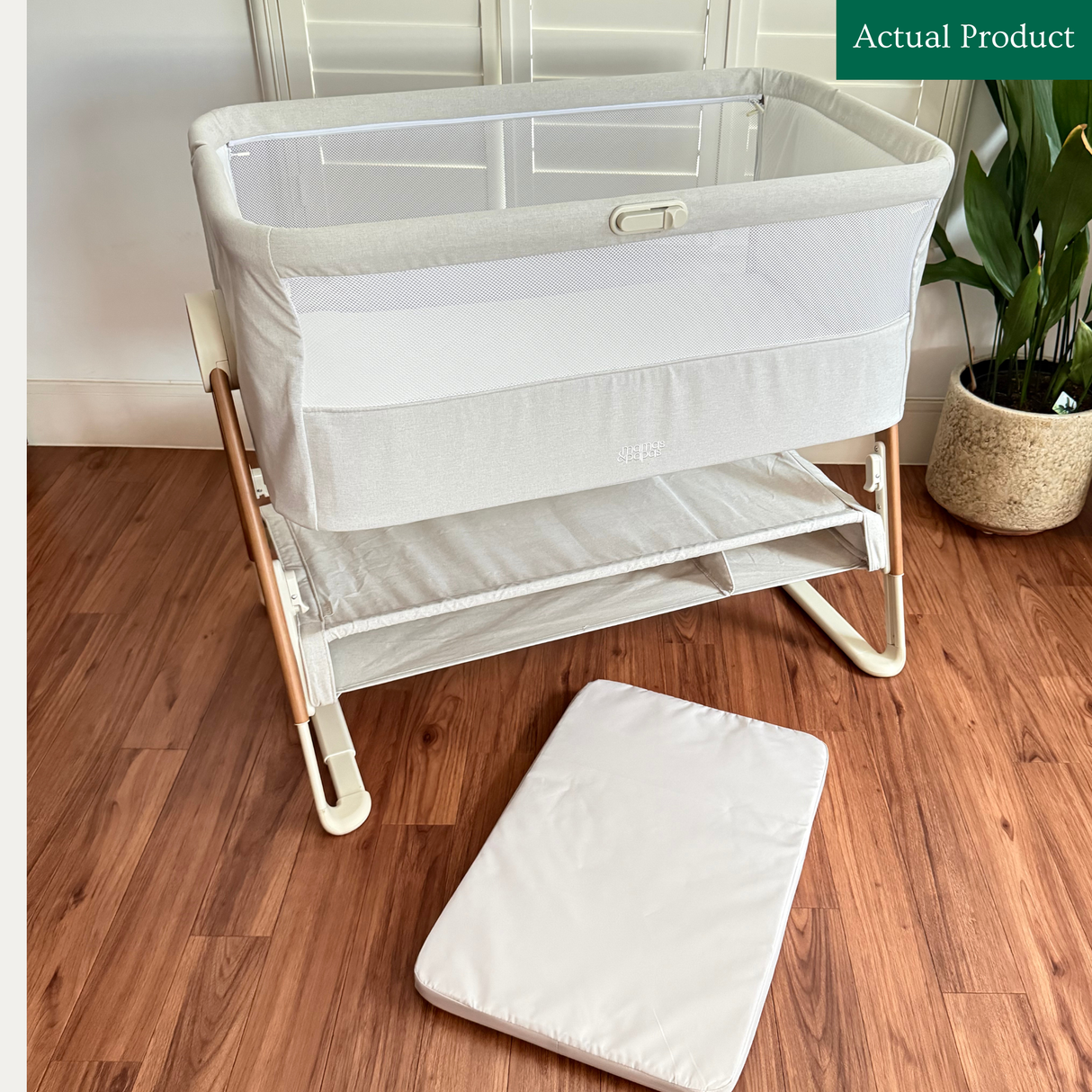 Mamas & Papas Lua Bedside Crib, Like New / Light Grey