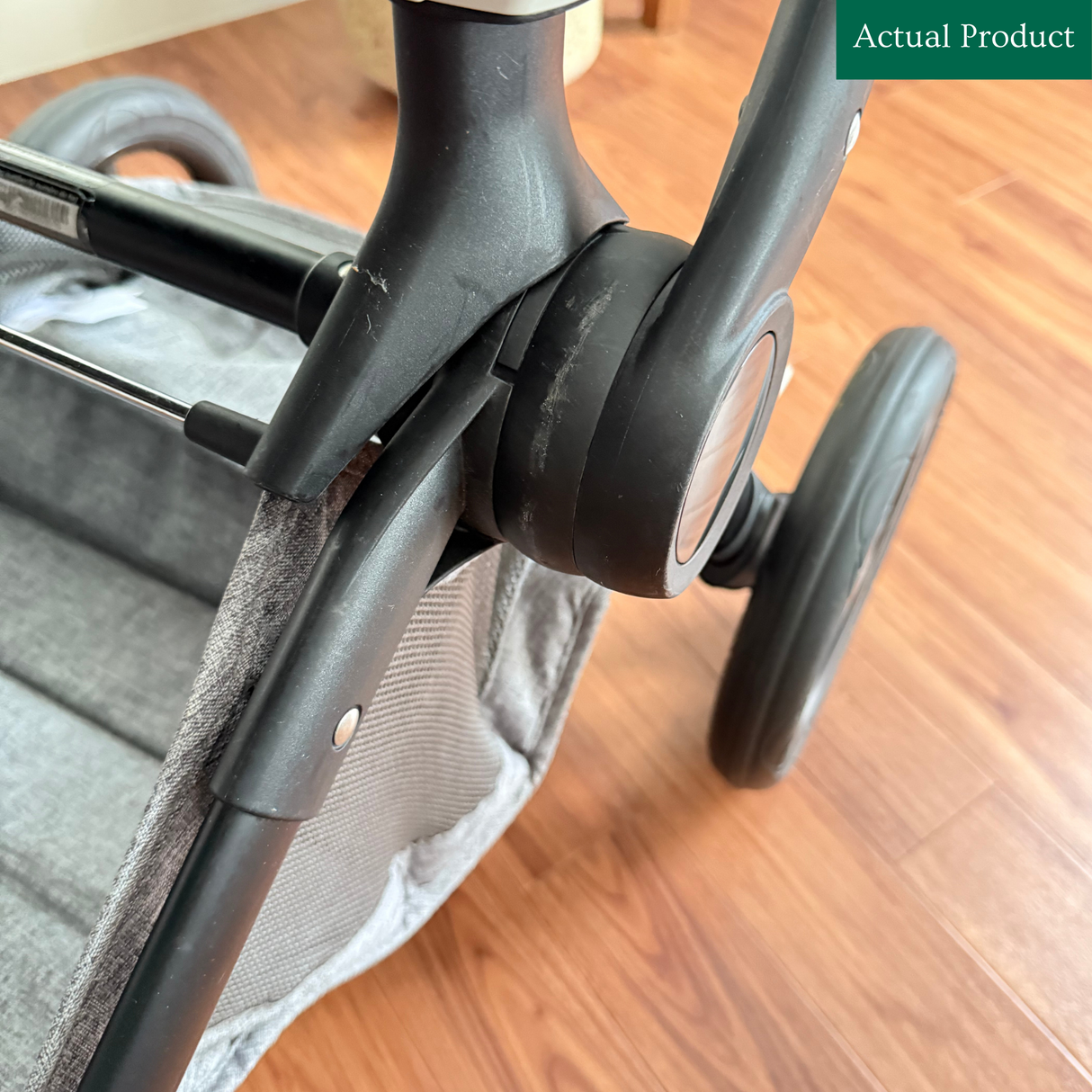 Bugaboo Fox 2 in Classic, Gently Used / Grey