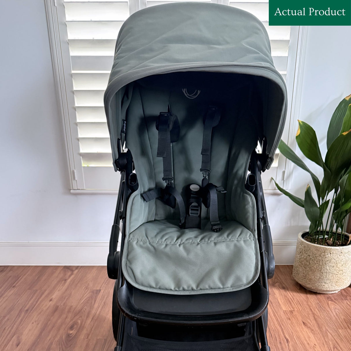 Bugaboo Fox 3 (With Carrycot), Gently Used / Green