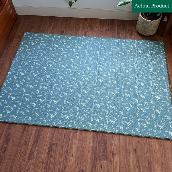 Munchkin & Bear Luxe Play Mat, Gently Used / Blue