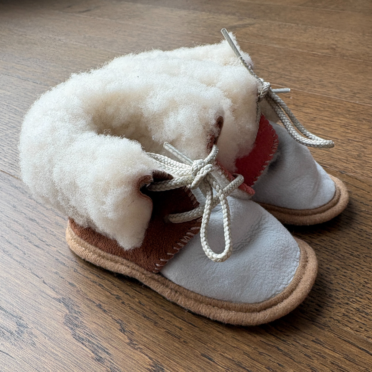 Glencroft Sheepskin Baby Booties, Size 2, New - Open Box / Tan