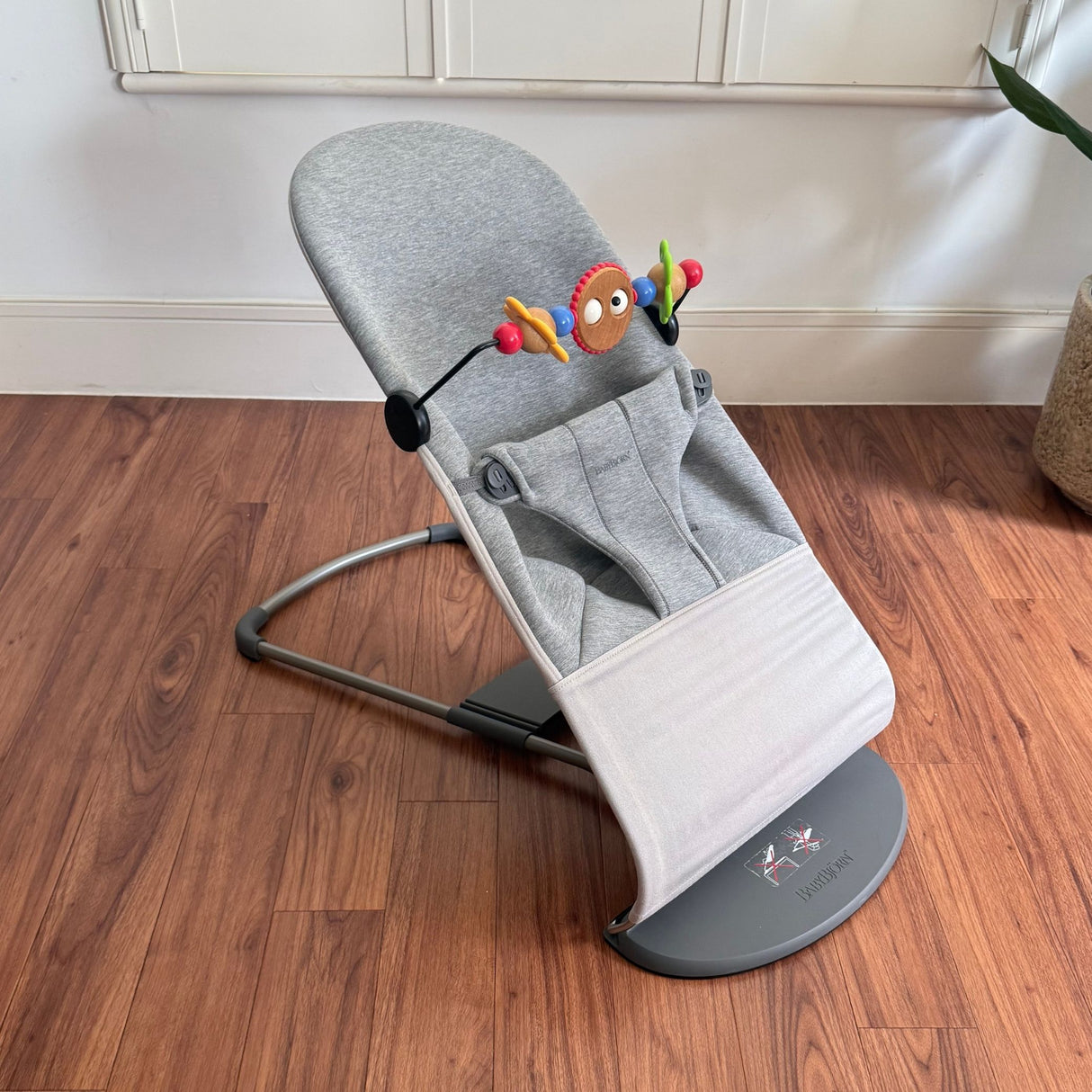 BabyBjörn Bliss Bouncer & Toy, Like New / Light Grey