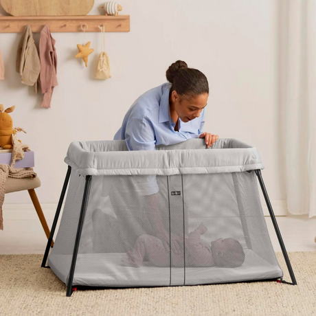 Babybjorn Travel Cot Light with SnoozeShade Blackout Cover, Used / Blue