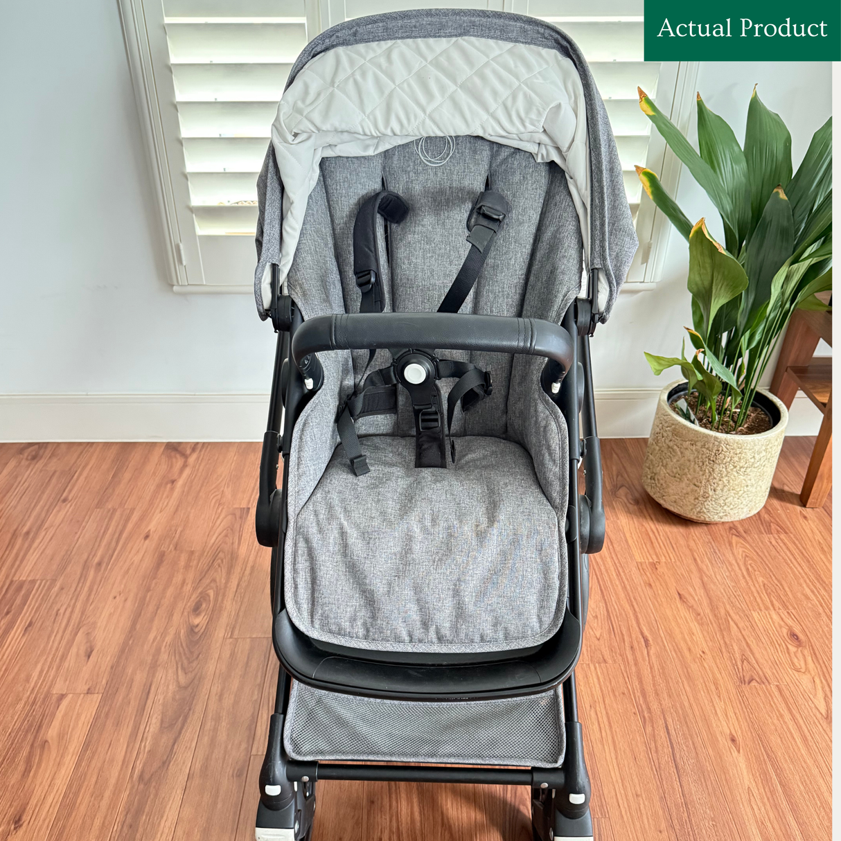 Bugaboo Fox 2 in Classic, Gently Used / Grey