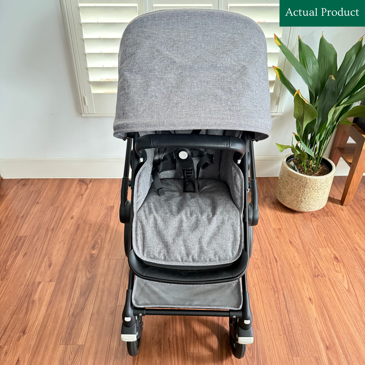 Bugaboo Fox 2 in Classic, Gently Used / Grey