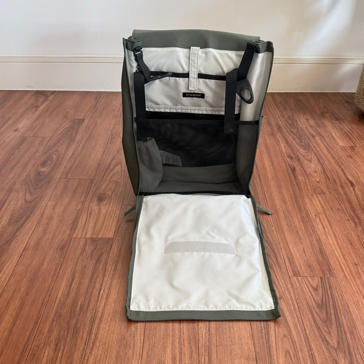 Bugaboo Changing Backpack, Like New / Forest Green