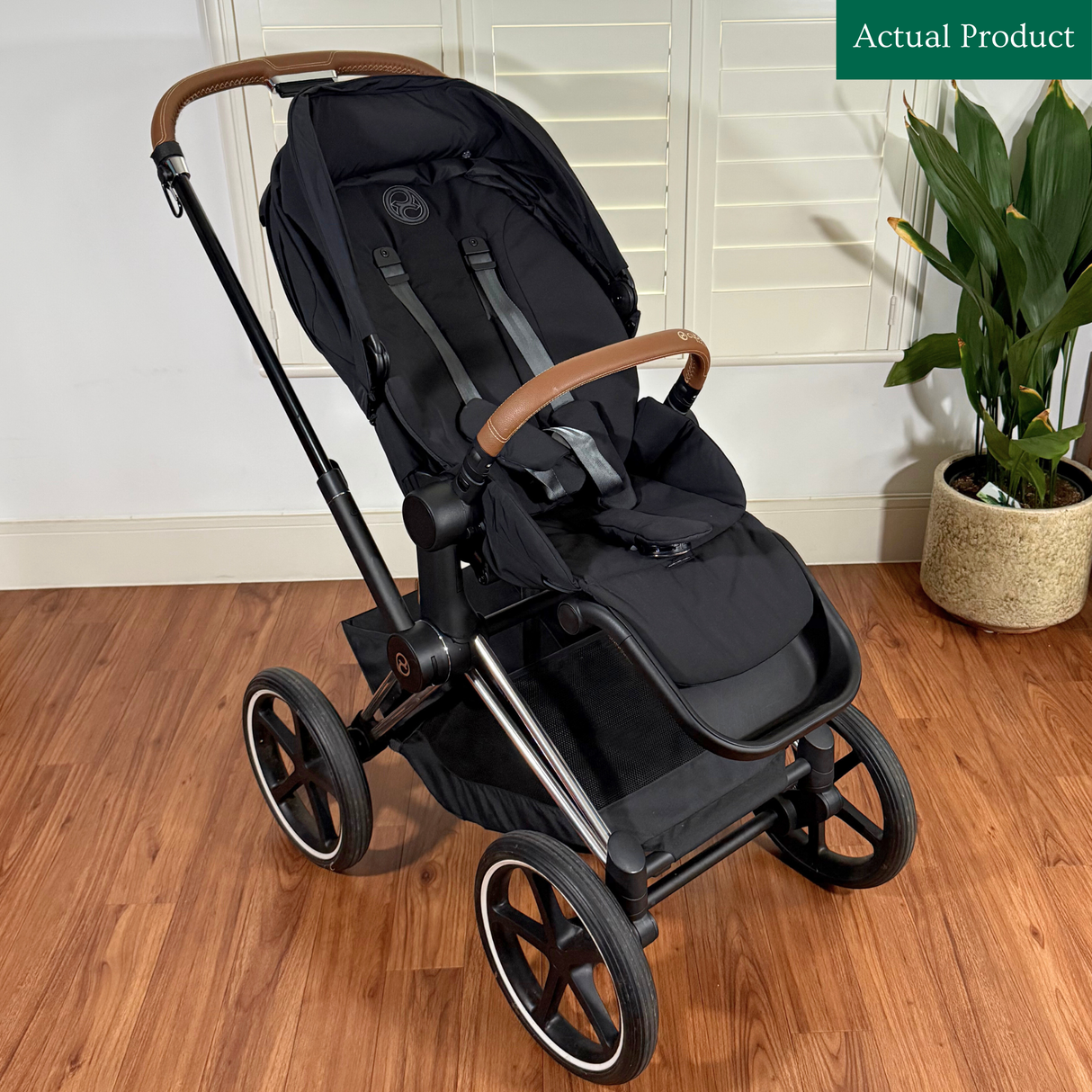 Cybex Priam Pram, Like New / Black Chrome