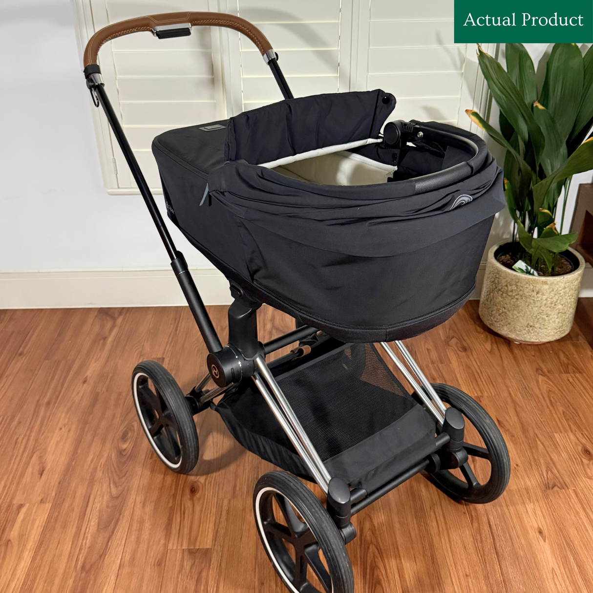 Cybex Priam Pram, Like New / Black Chrome