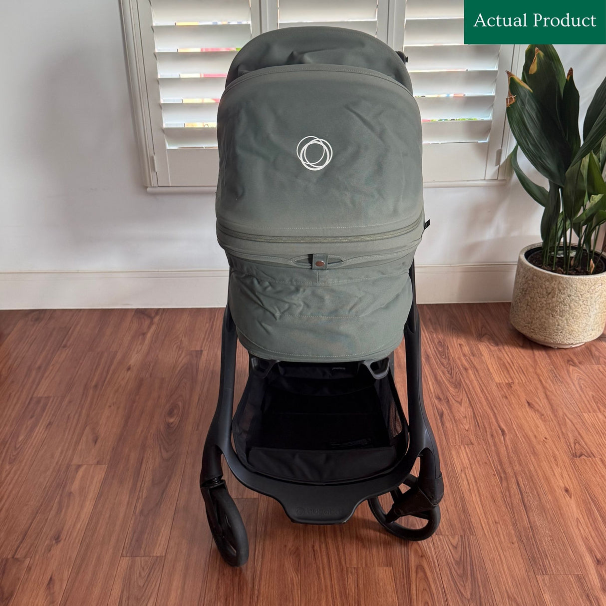 Bugaboo Dragonfly with Carrycot, Gently Used / Forest Green