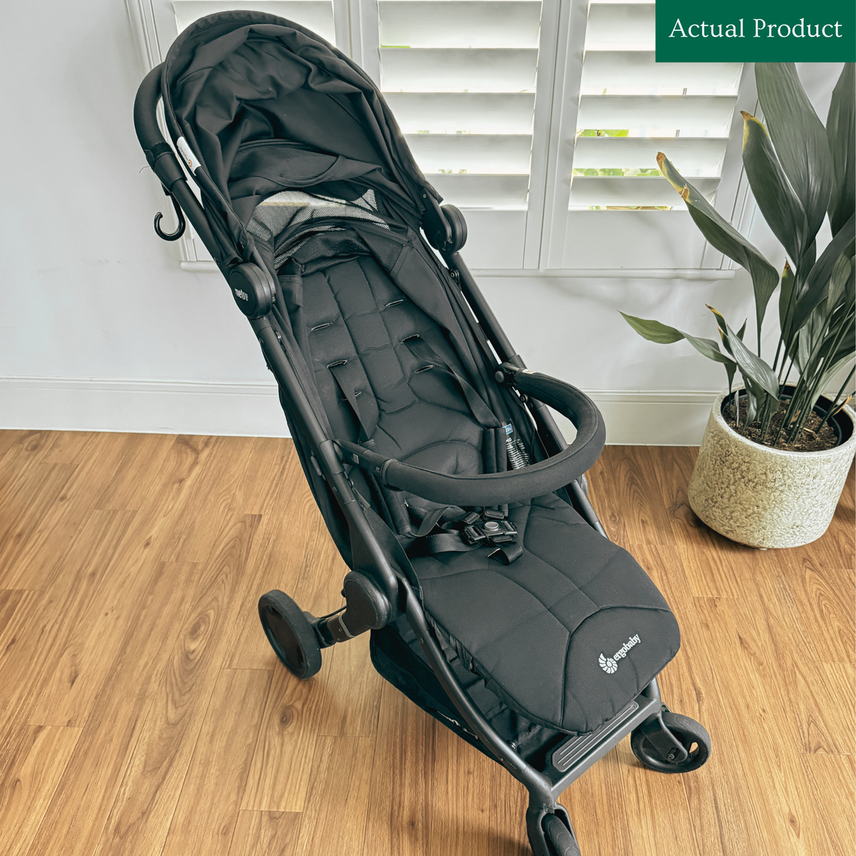 Ergobaby Metro Travel Pram & Winter Muff, Gently Used / Black