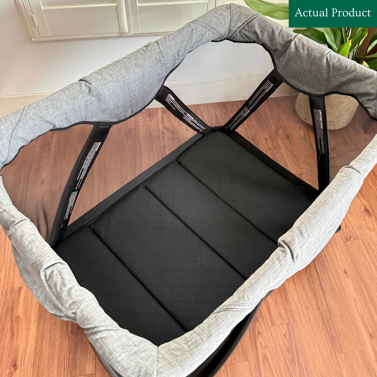 Nuna Sena Aire Travel Cot, Like New / Black & Grey