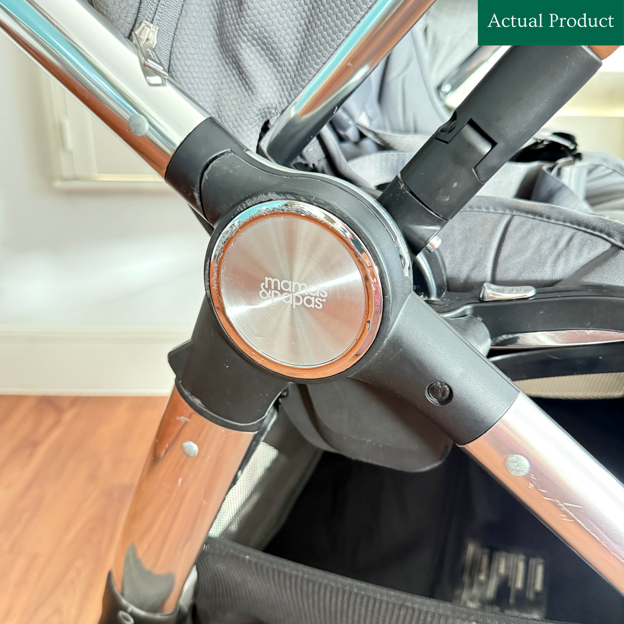 Mamas & Papas Ocarro Pram & Carrycot, Like New / Grey