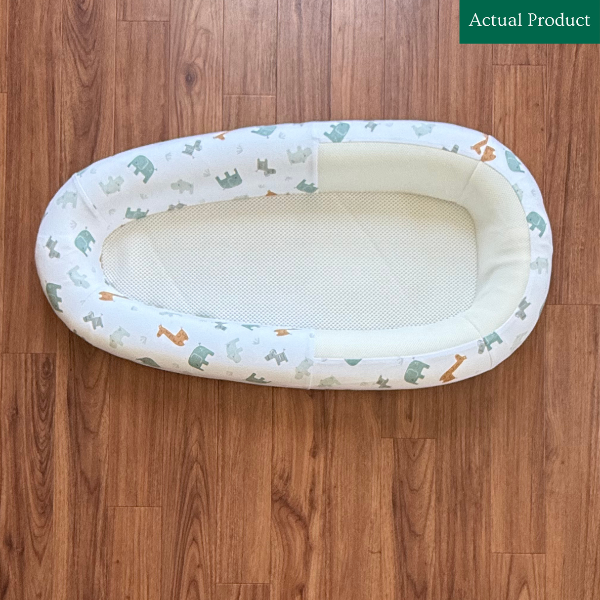 Purflo Sleep Tight Baby Bed, Like New / White