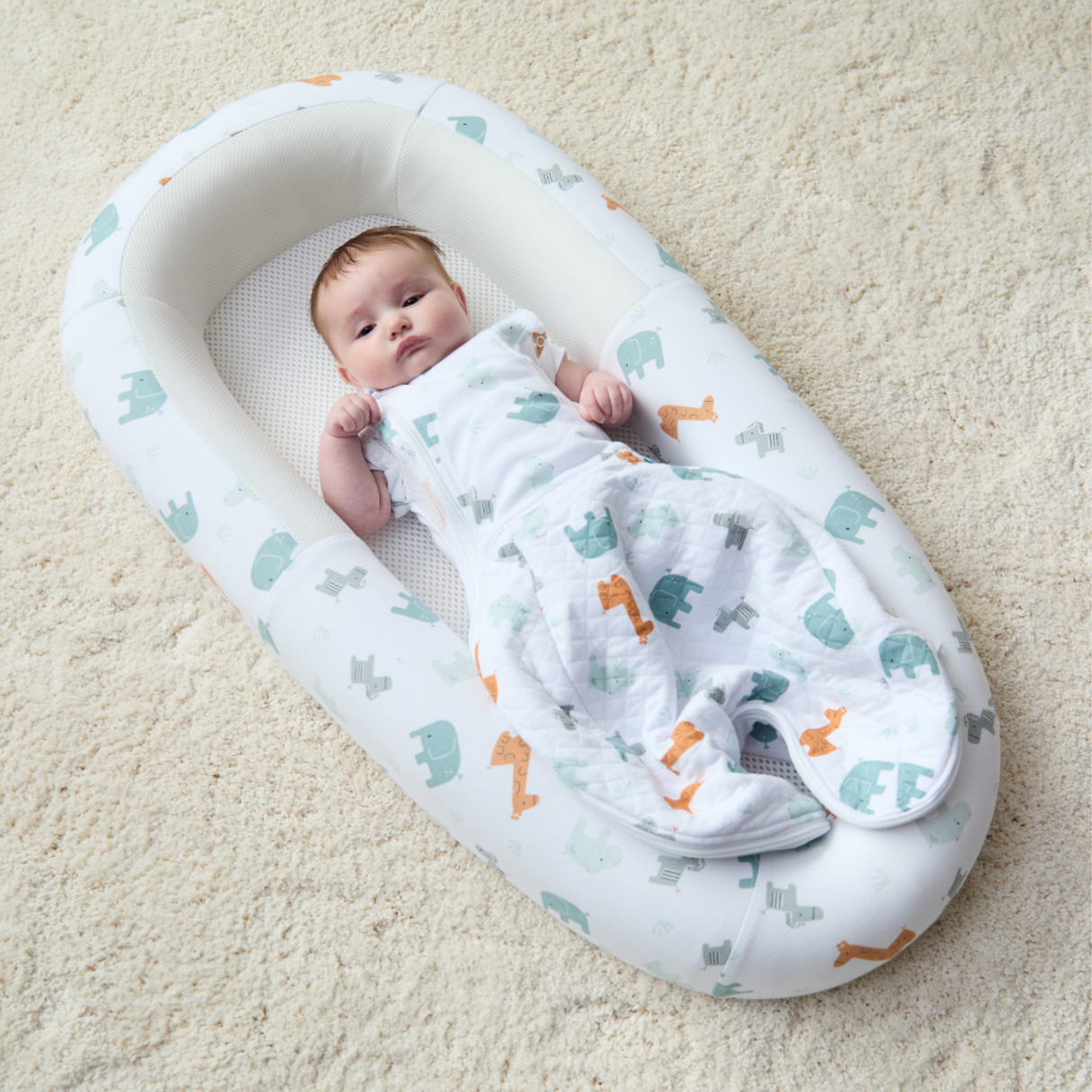 Purflo Sleep Tight Baby Bed, Like New / White