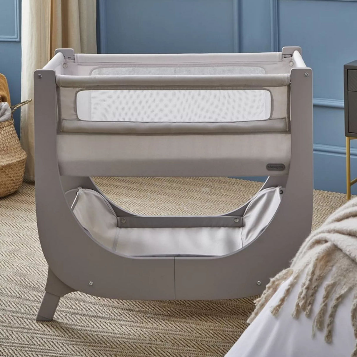 Shnuggle Air Lite Bedside Crib, Like New / Taupe