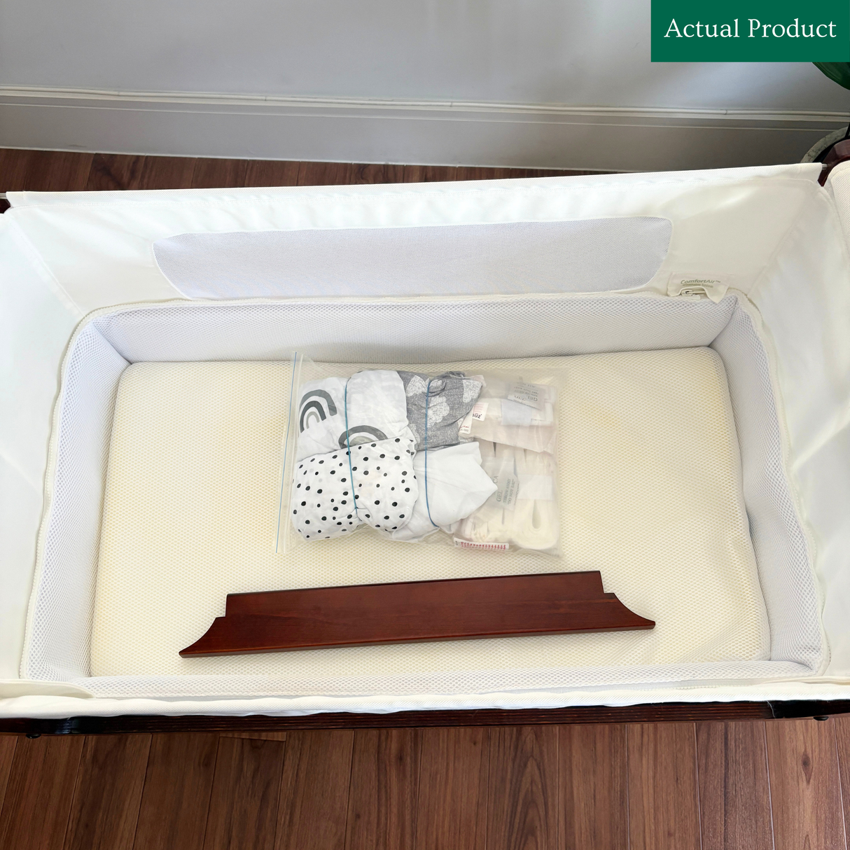 Snuzpod 4 Bedside Crib, Like New / Espresso (Dark Brown)