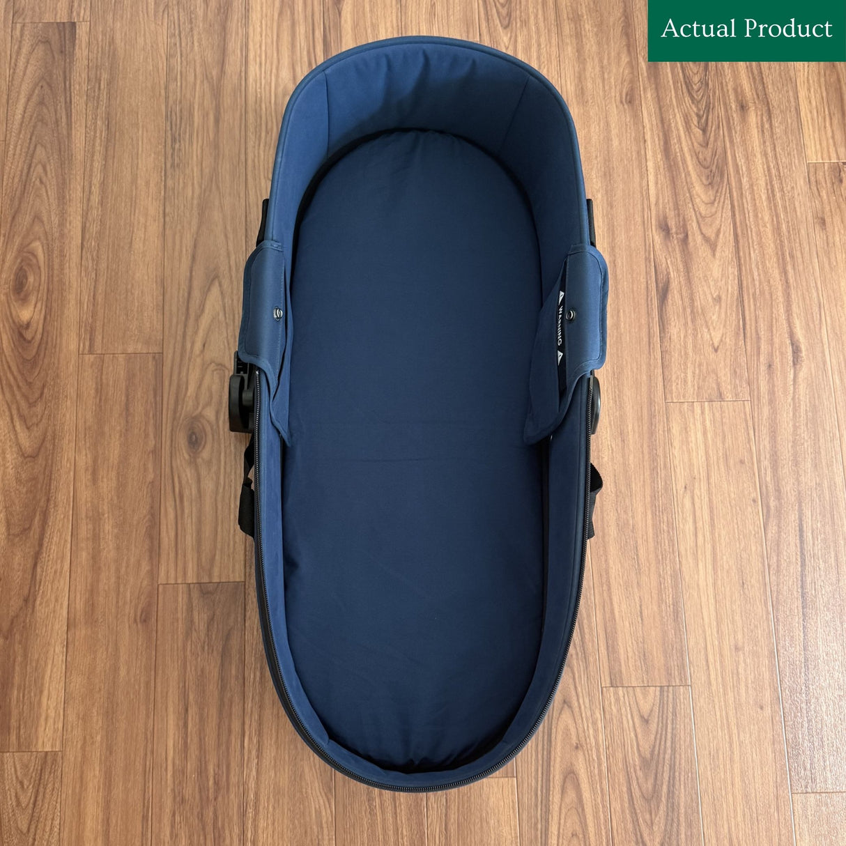 Stokke YOYO Newborn Shell, Like New / Navy Blue