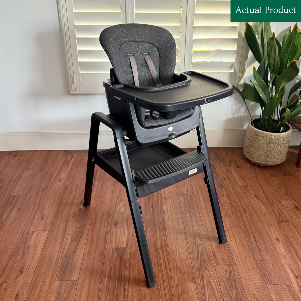 Tutti Bambini Nova Evolutionary High Chair, Like New / Black