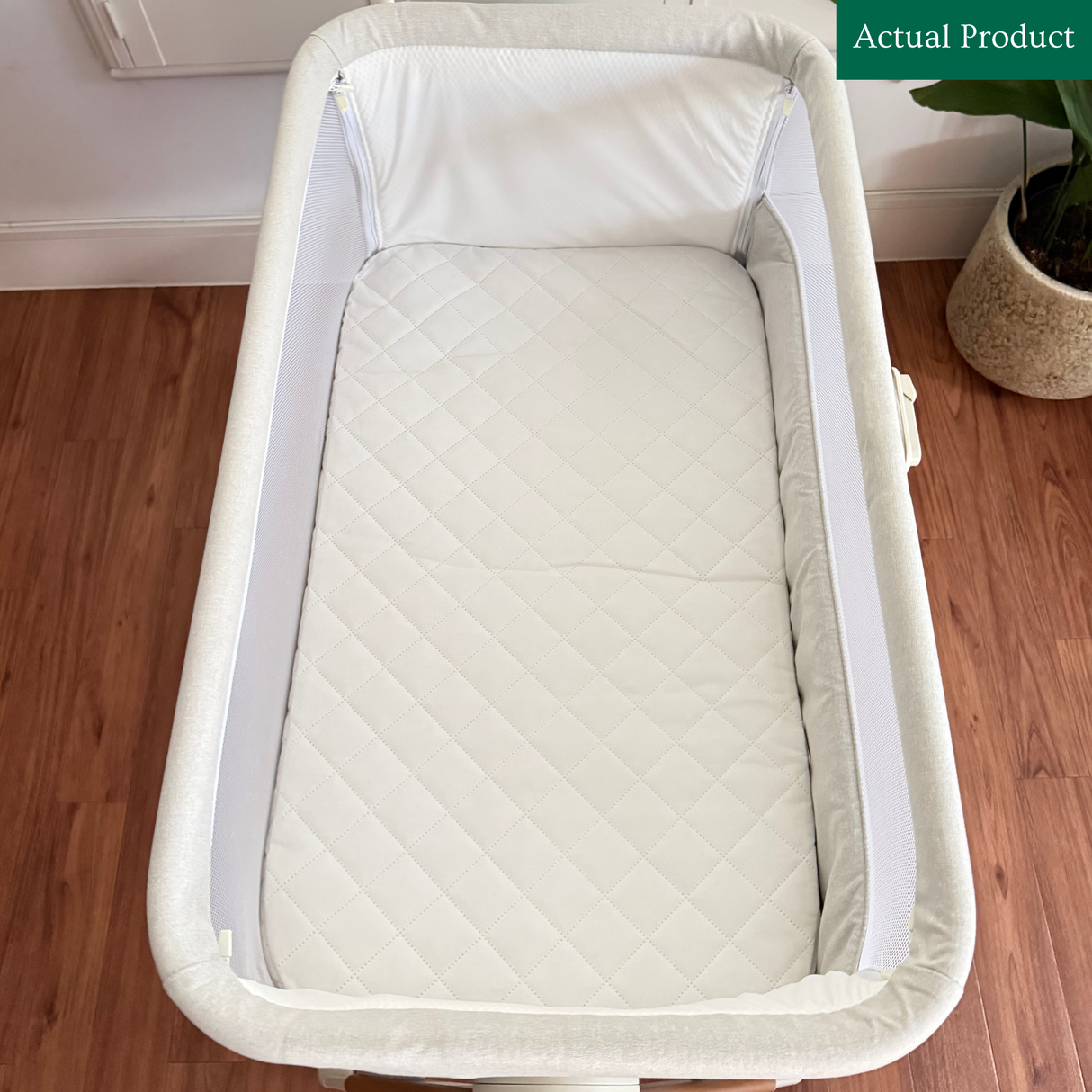 Mamas & Papas Lua Bedside Crib, Like New / Light Grey