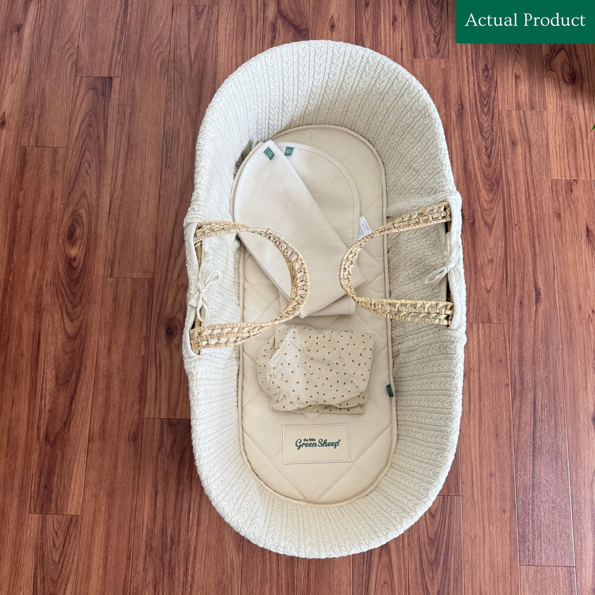 The Little Green Sheep Organic Knitted Moses Basket, Like New / Beige