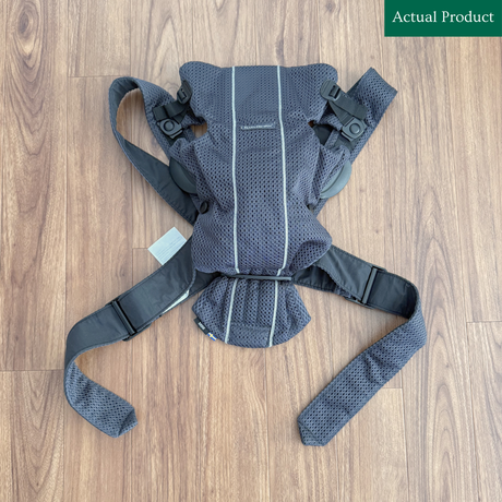 BabyBjörn Mini Carrier, Like New / Navy Mesh