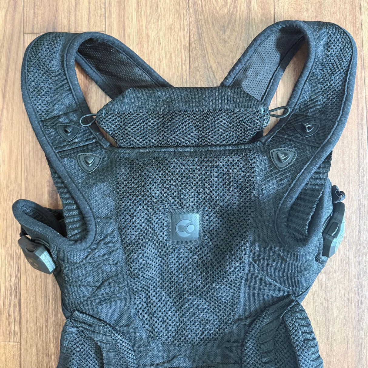 Carifit Core Carrier, Gently Used / Leopard Black