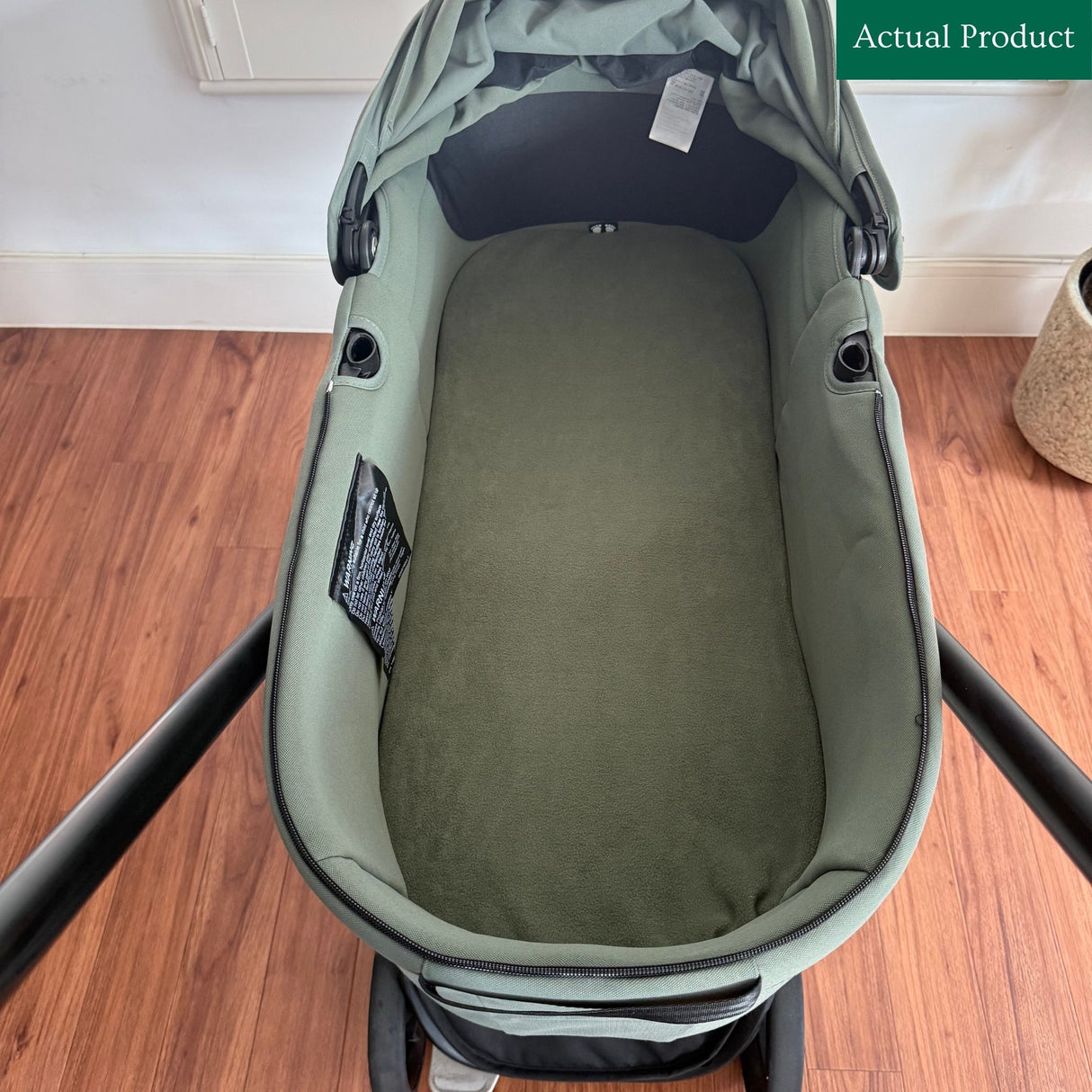 Bugaboo Dragonfly with Carrycot, Gently Used / Forest Green