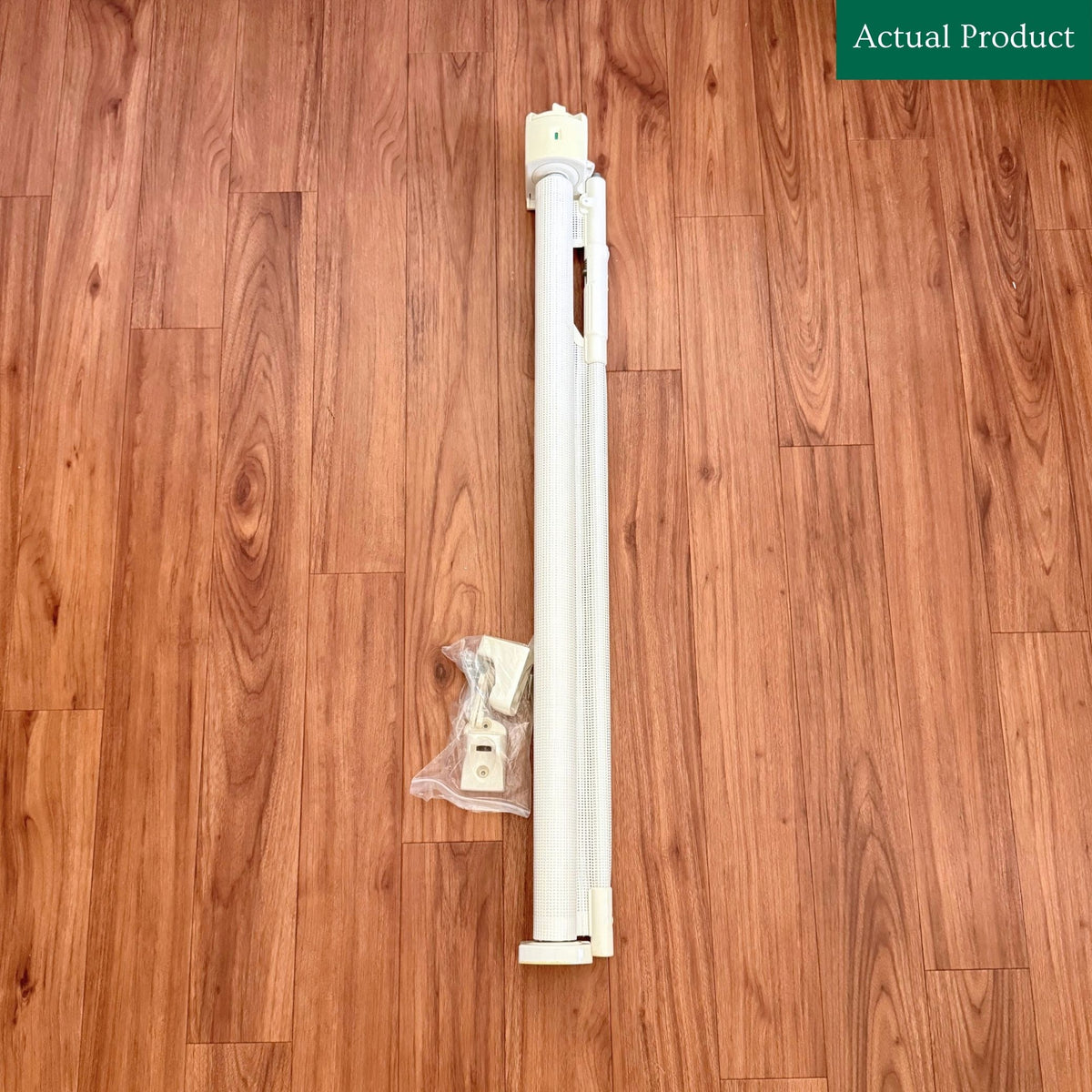 Safe Tots Advanced Retractable Gate, Gently Used / White