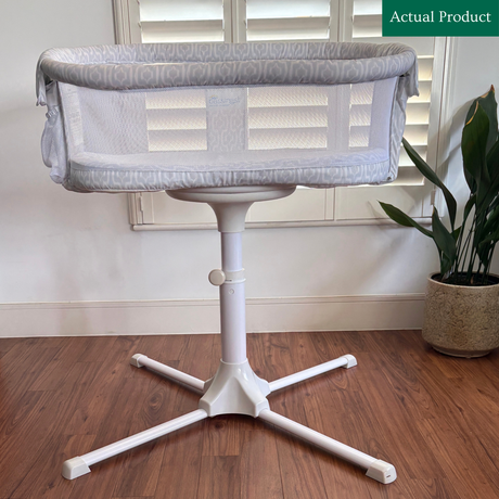 Halo BassiNest Swivel Sleeper, Like New / Grey