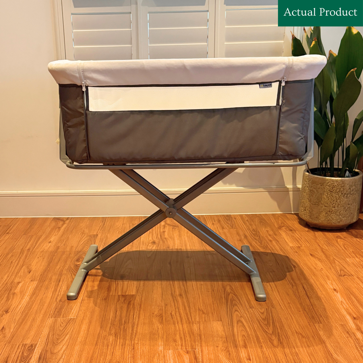 Hauck Face 2 Me 2 Bedside Crib, Gently Used / Grey