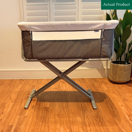 Hauck Face 2 Me 2 Bedside Crib, Gently Used / Grey