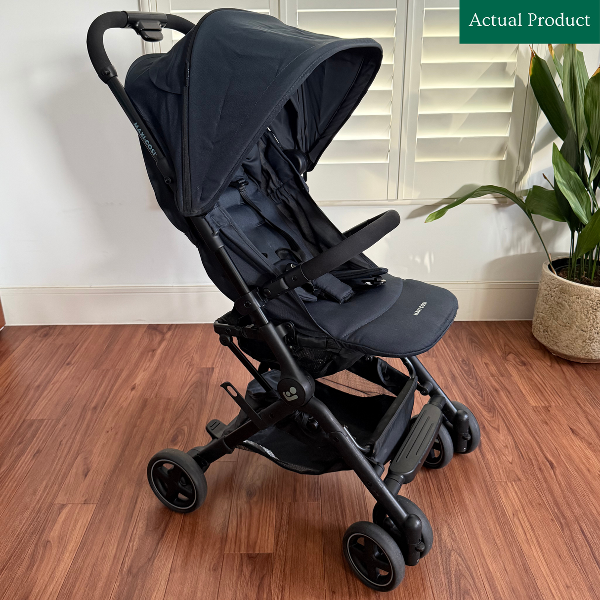 Maxi-Cosi Lara 2 Travel Stroller, Gently Used / Black