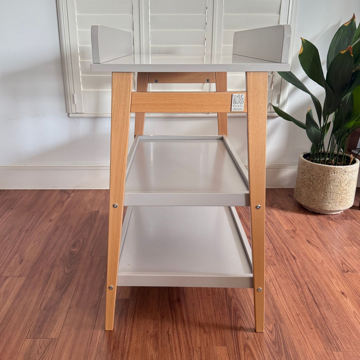 Baby Elegance Ollie Changing Table, Gently Used / Wood