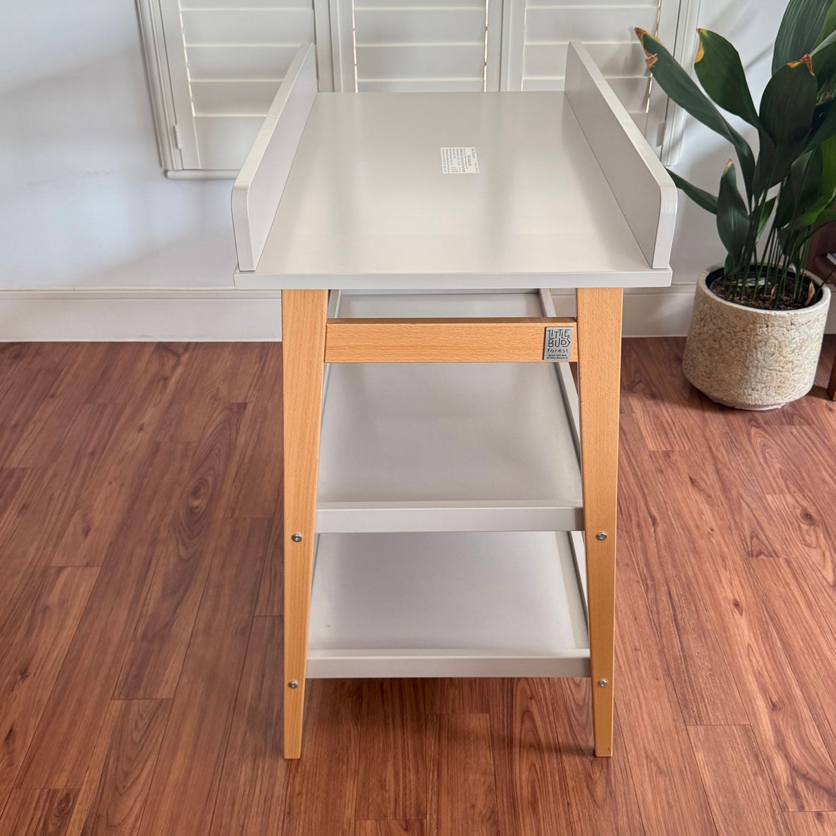 Baby Elegance Ollie Changing Table, Gently Used / Wood
