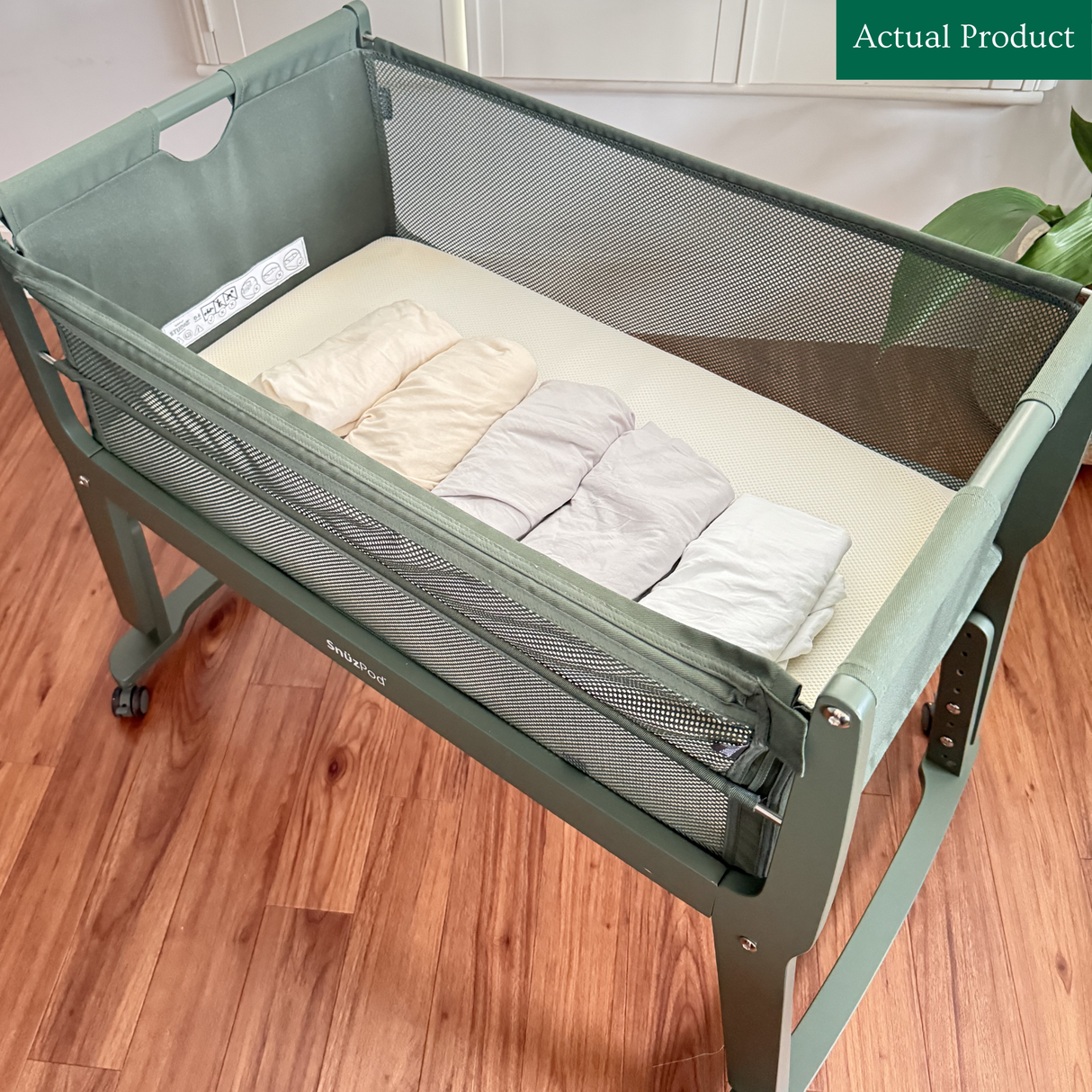 Snuzpod Studio Crib, Gently Used / Green