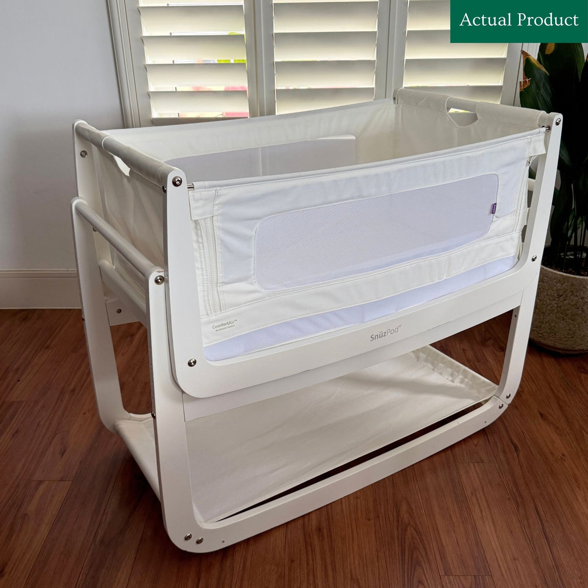 SnüPod4 Bedside Crib, Gently Used / White