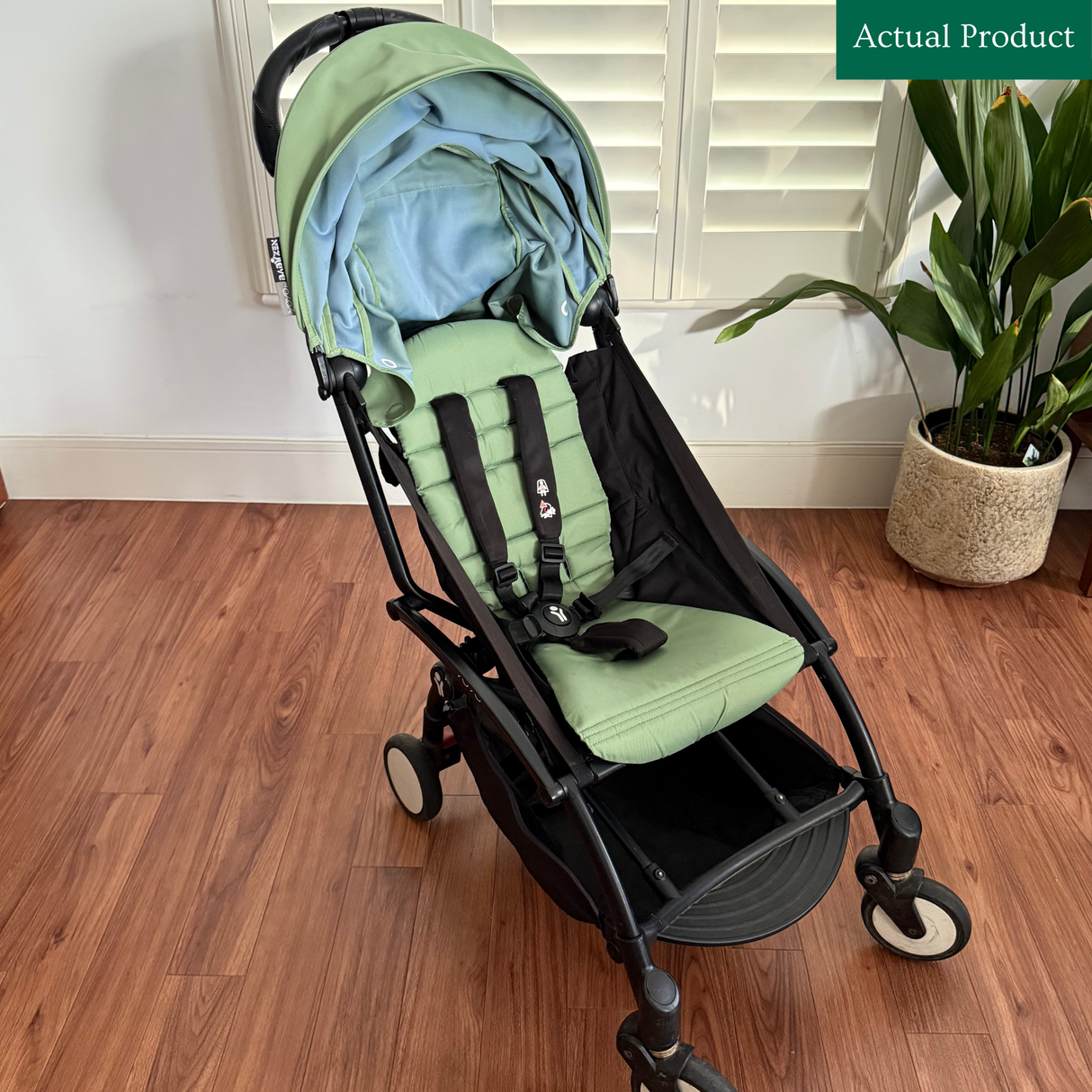 Babyzen YOYO Travel Pram, Gently Used / Green