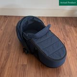 Stokke YOYO Newborn Shell, Like New / Navy Blue
